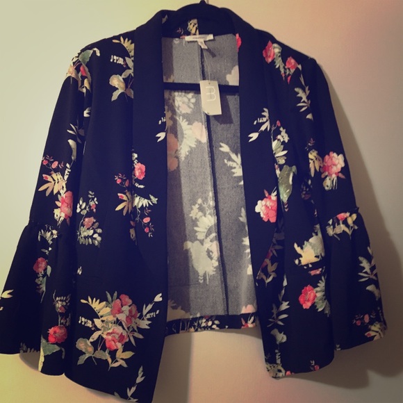 Maurices Jackets & Blazers - NWT Maurice’s Floral Blazer